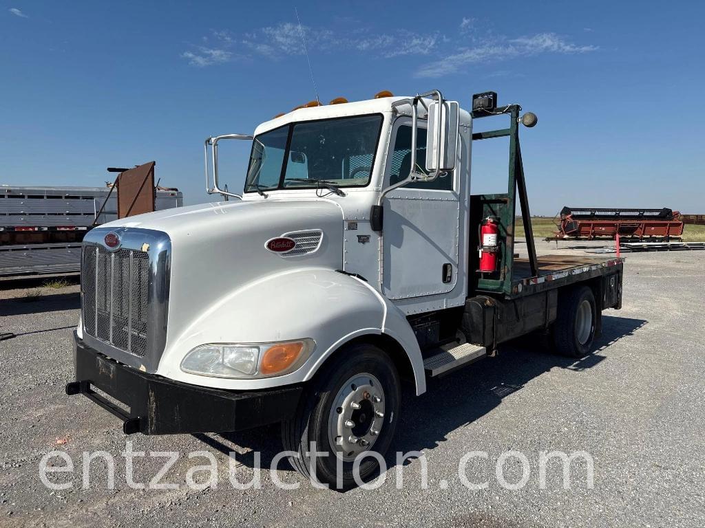 Image of Peterbilt 325 Primary image