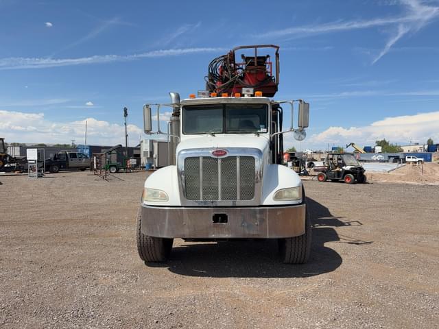 Image of Peterbilt 330 equipment image 1