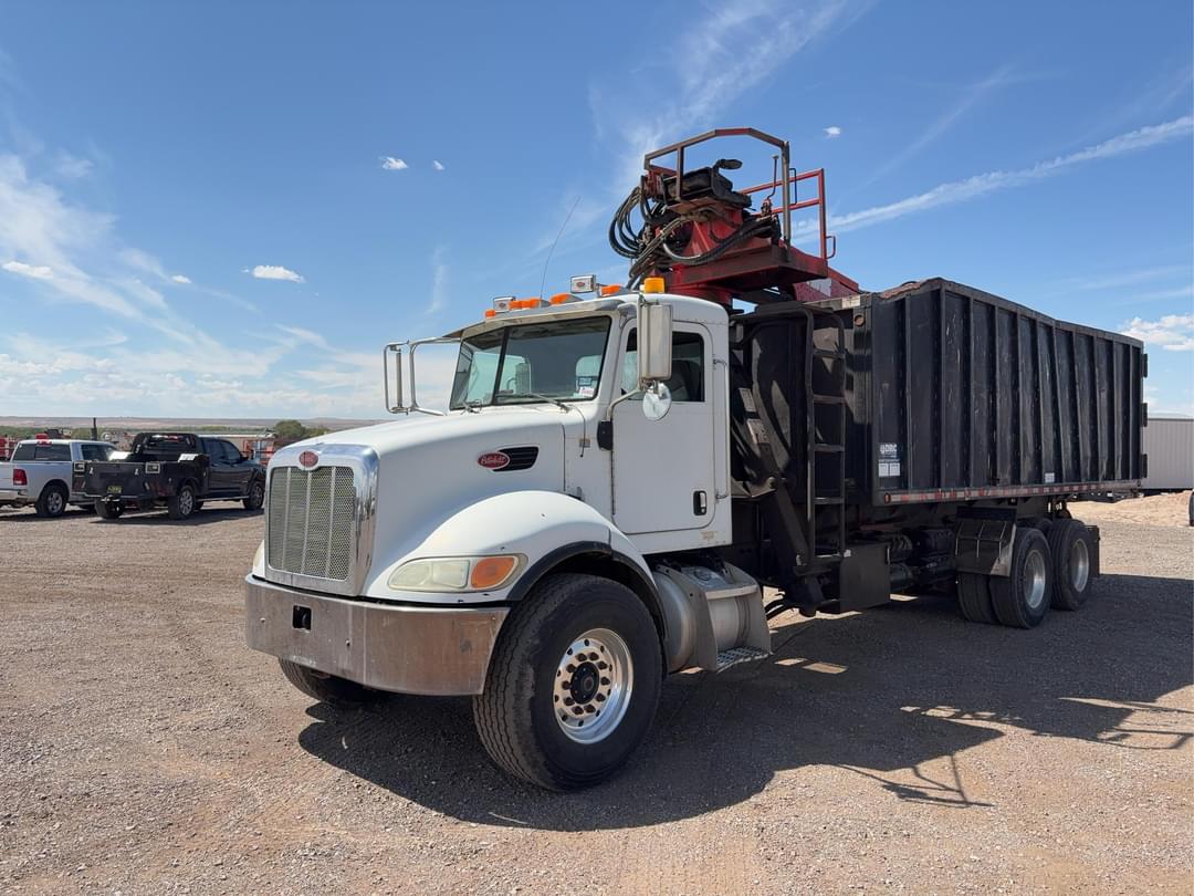 Image of Peterbilt 330 Primary image