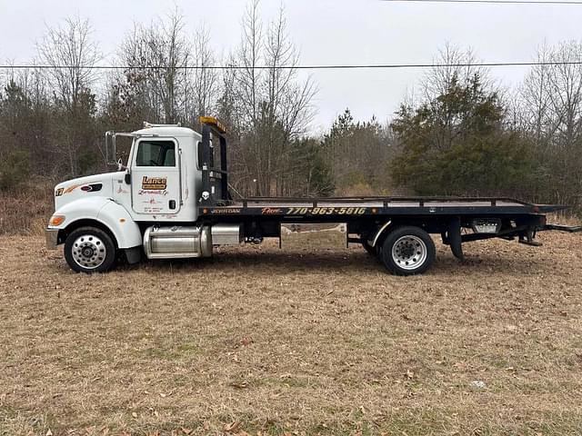 Image of Peterbilt 335 equipment image 1