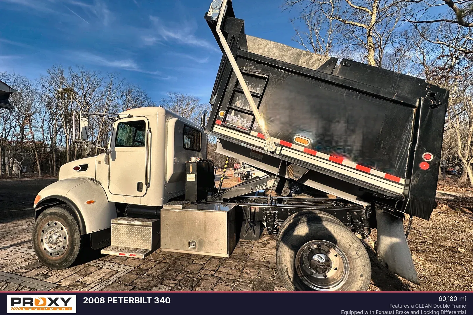 2008 Peterbilt 340 Equipment Image0