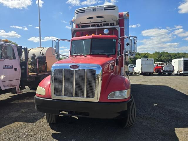 Image of Peterbilt 340 equipment image 1