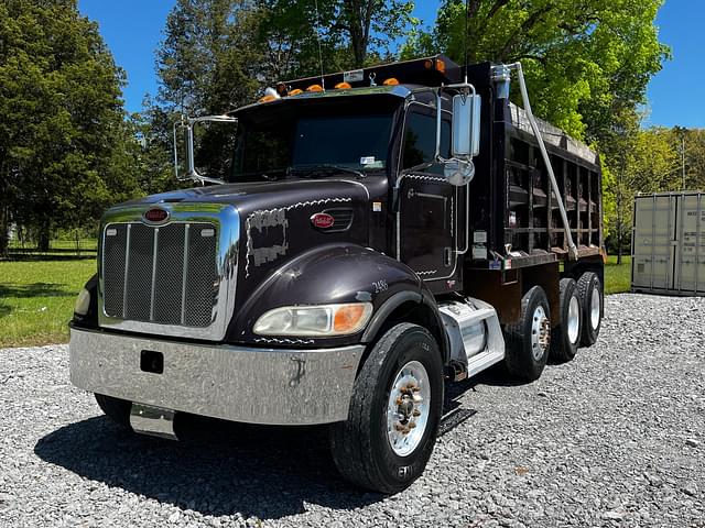 Image of Peterbilt 340 equipment image 4