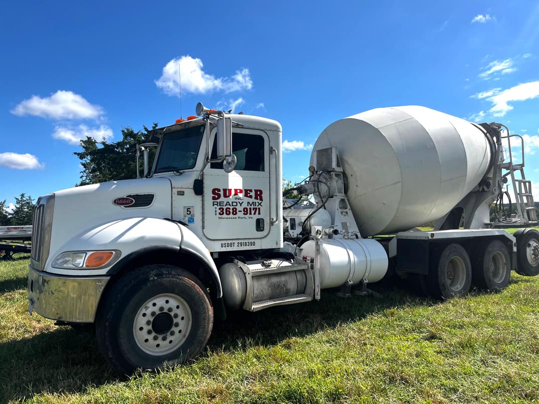 Image of Peterbilt 340 Primary image