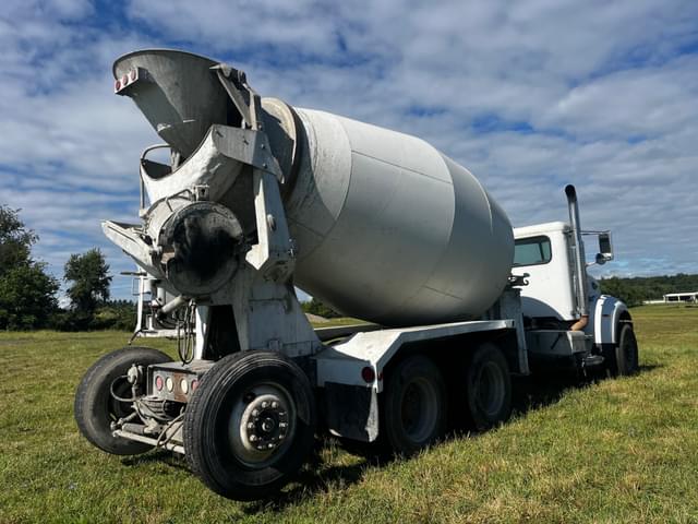 Image of Peterbilt 340 equipment image 3