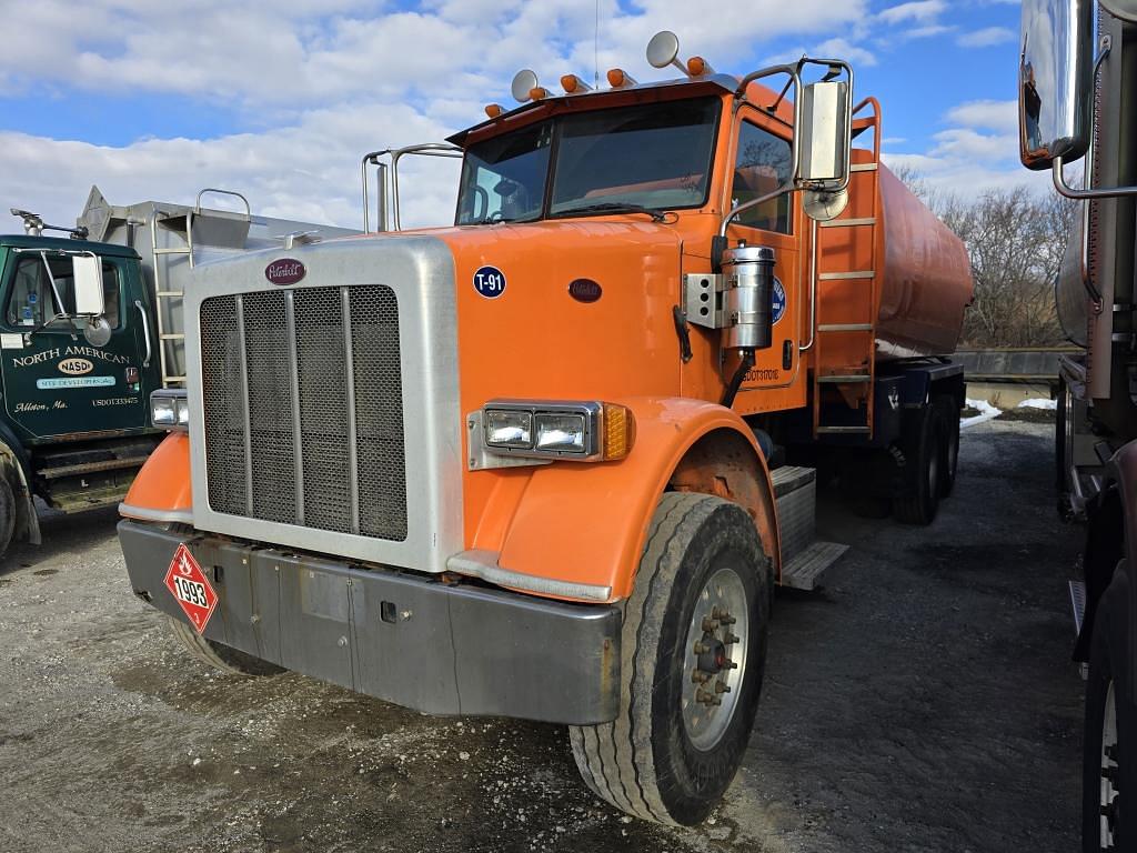 Image of Peterbilt 365 Primary image