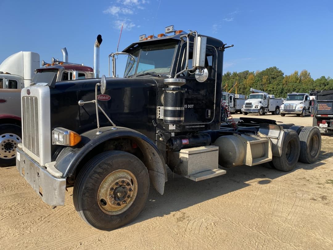 Image of Peterbilt 367 Primary image