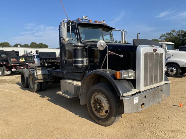 Image of Peterbilt 367 equipment image 3