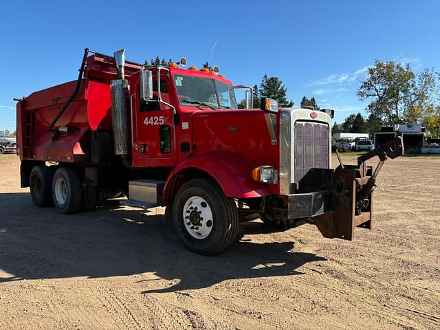 Image of Peterbilt 367 equipment image 1