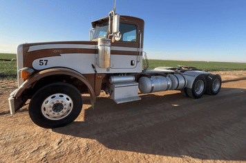 Main image Peterbilt 367
