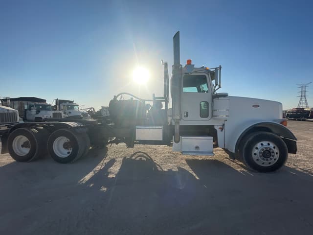 Image of Peterbilt 367 equipment image 3