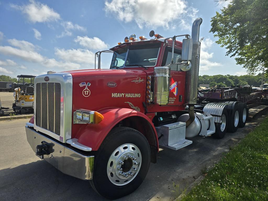 Image of Peterbilt 367 Primary image