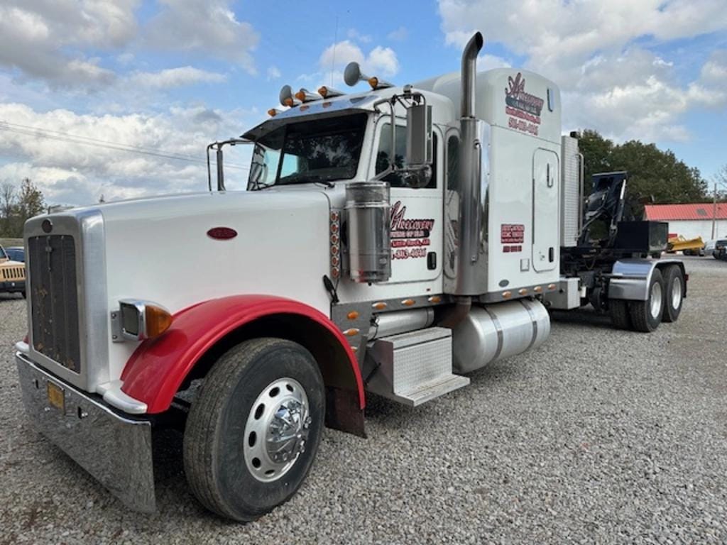 Main image Peterbilt 367