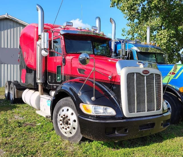 Image of Peterbilt 386 equipment image 1