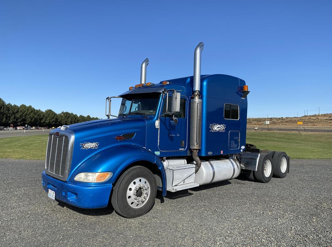 Image of Peterbilt 386 Primary image