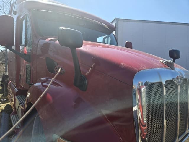 Image of Peterbilt 387 equipment image 2