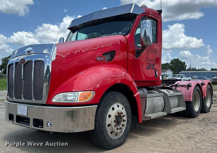 Image of Peterbilt 387 Primary image
