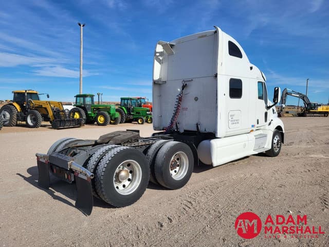 Image of Peterbilt 387 equipment image 2