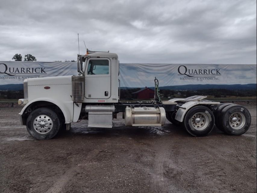 Image of Peterbilt 388 Primary image