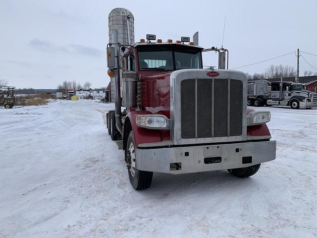 Image of Peterbilt 388 equipment image 2