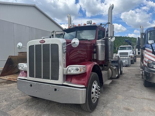 Image of Peterbilt 388 equipment image 1