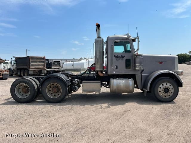 Image of Peterbilt 388 equipment image 3