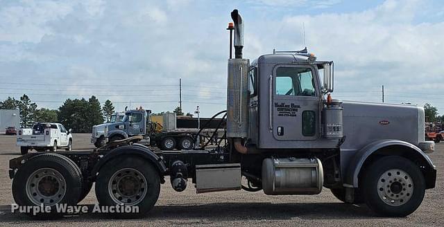 Image of Peterbilt 388 equipment image 3