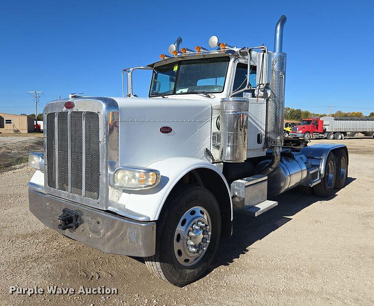 Image of Peterbilt 388 Primary image