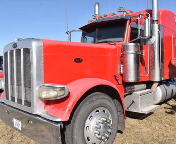 Main image Peterbilt 389