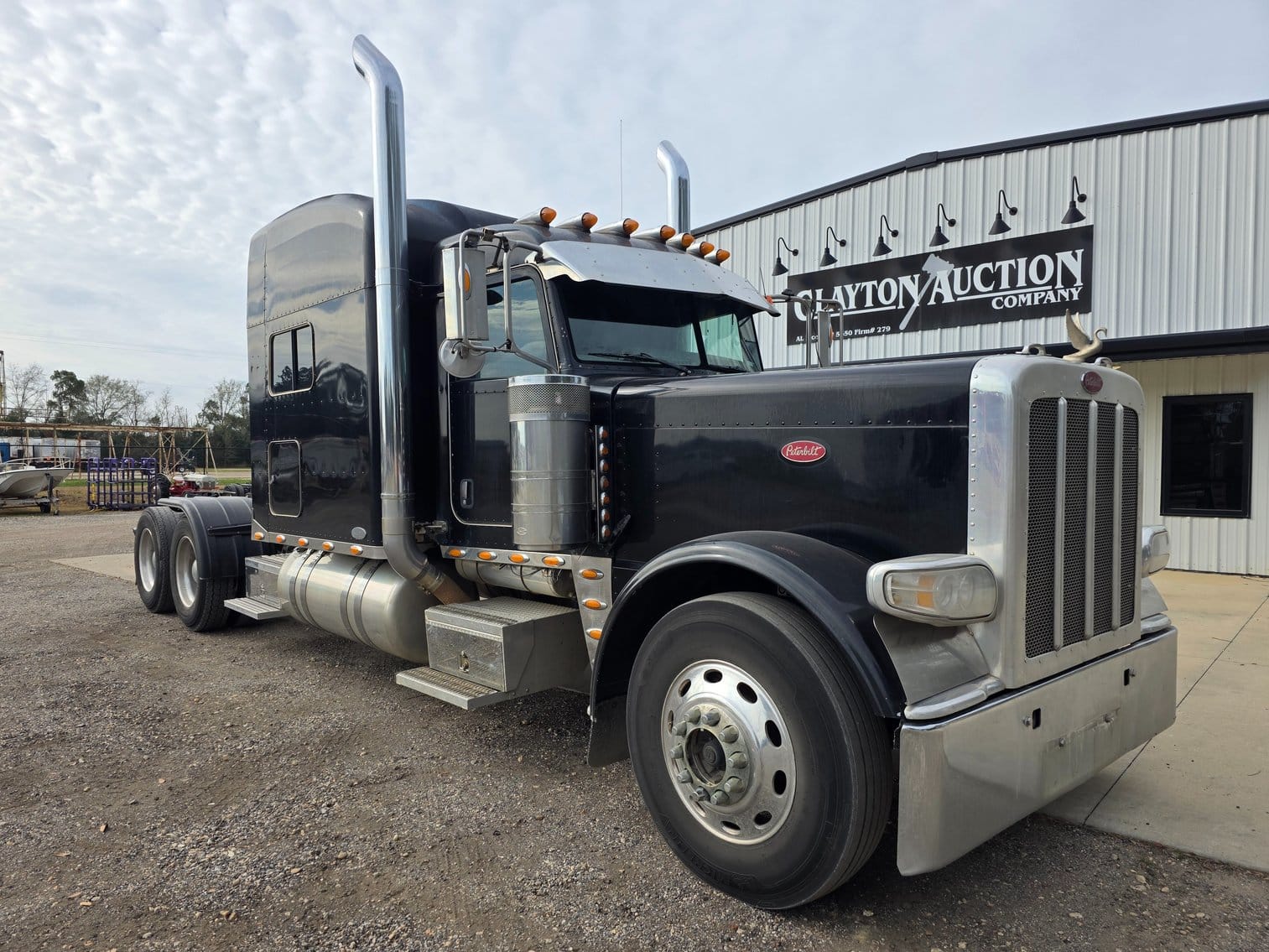 2008 Peterbilt 389 Equipment Image0