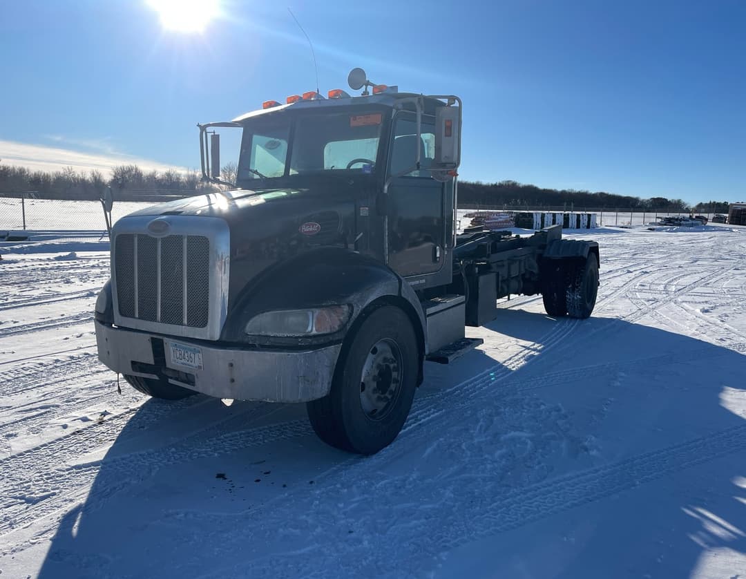 Image of Peterbilt PB335 Primary image
