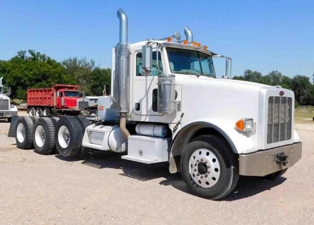 Image of Peterbilt 367 equipment image 2