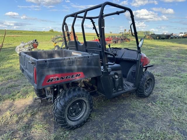 Image of Polaris Ranger 400 equipment image 1