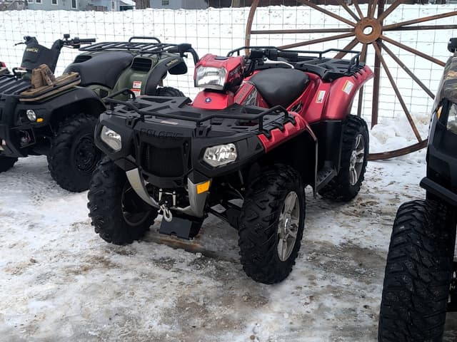 Image of Polaris Sportsman 800 equipment image 1