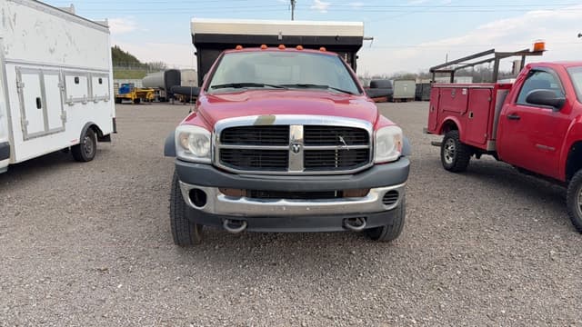 Image of Dodge Ram 5500 equipment image 1