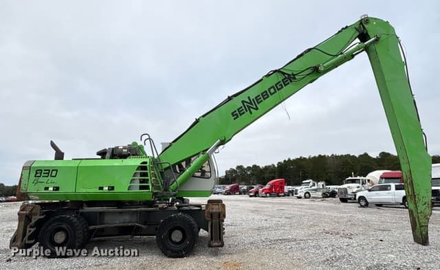 Image of Sennebogen 830 equipment image 2