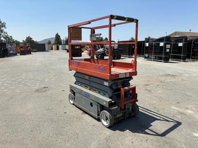 Image of Sky Jack SJIII3219 equipment image 3
