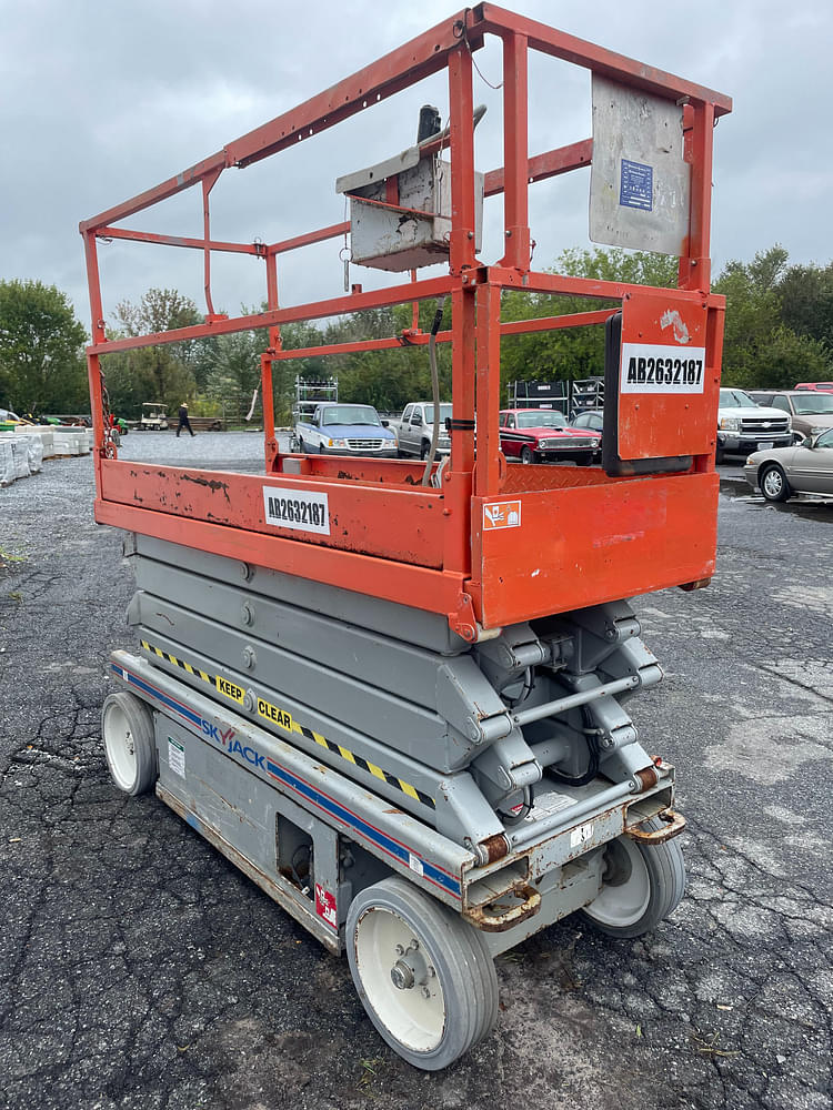 2008 Sky Jack SJ3226 Construction Aerial Lifts for Sale | Tractor Zoom