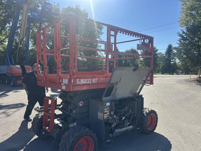 Image of Sky Jack SJ6832RT equipment image 4