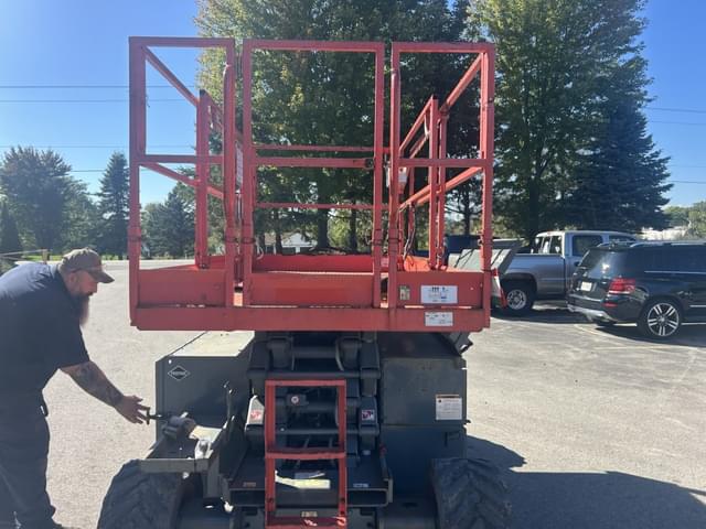 Image of Sky Jack SJ6832RT equipment image 3