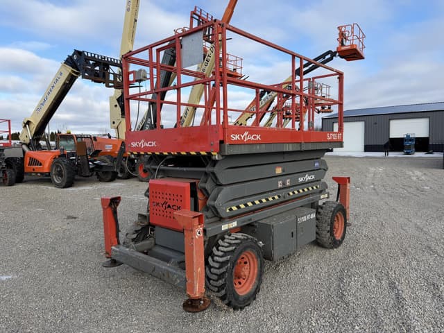 Image of Sky Jack SJ7135RT equipment image 3