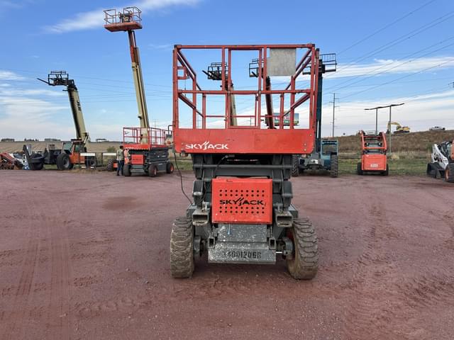 Image of Sky Jack SJ7135RT equipment image 2