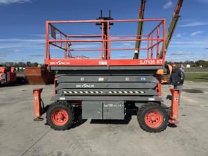 2008 Sky Jack SJ7135RT Image