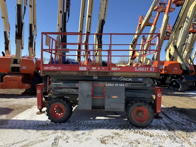 Image of Sky Jack SJ8831RT equipment image 4