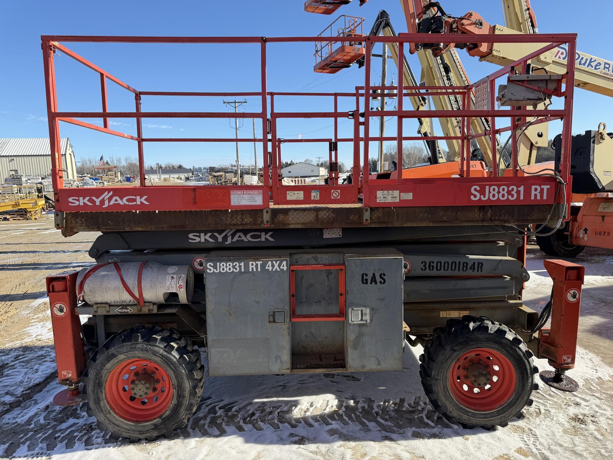 2008 Sky Jack SJ8831RT Equipment Image0