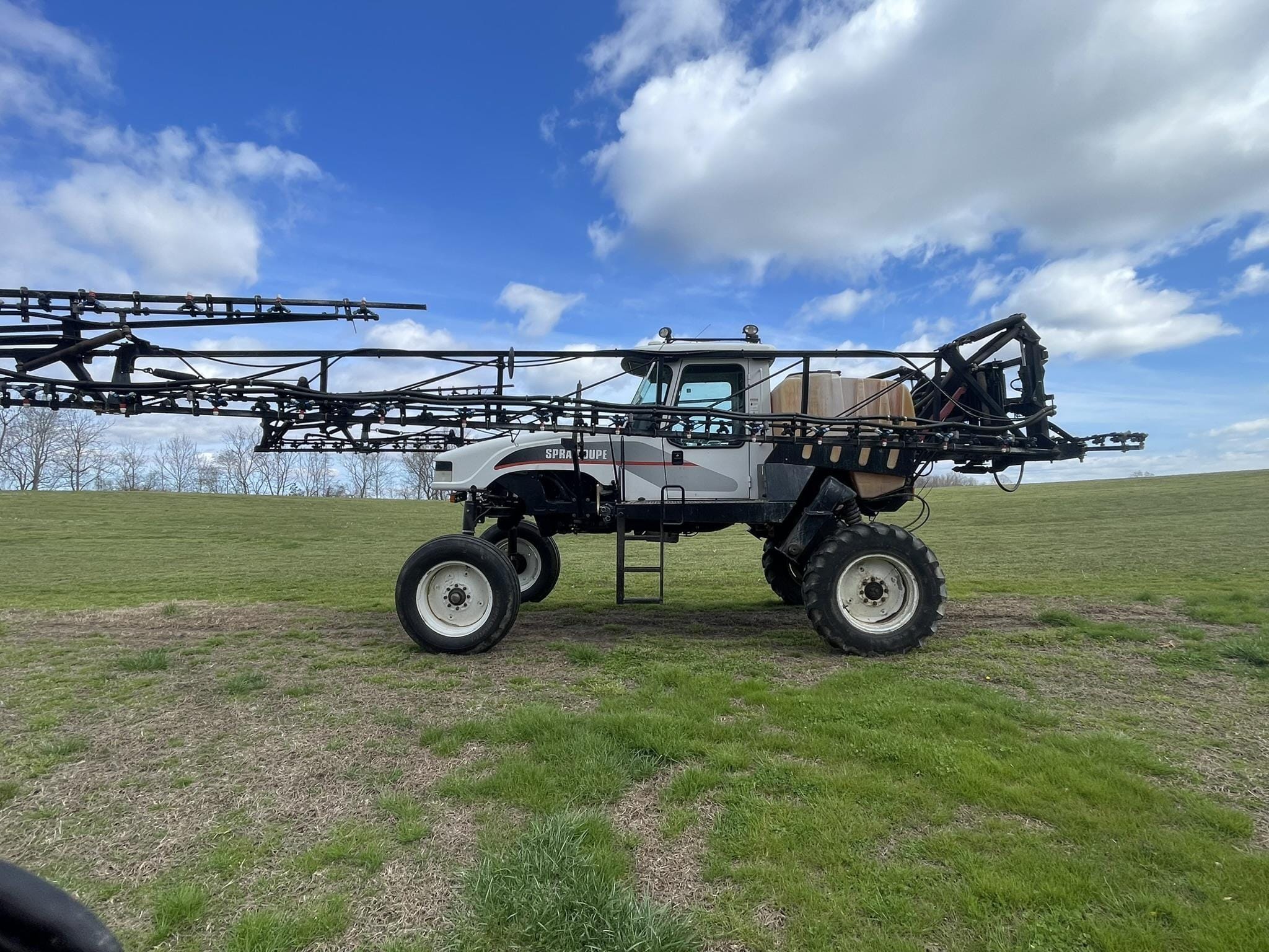 2008 Spra-Coupe 4455 Equipment Image0