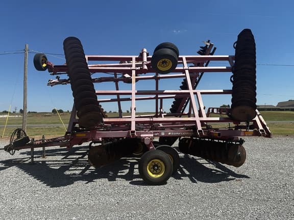 Image of Sunflower 1444-40 equipment image 1