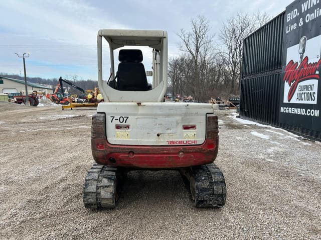 Image of Takeuchi TB250 equipment image 2