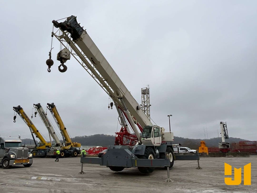 Image of Terex RT780 Primary image