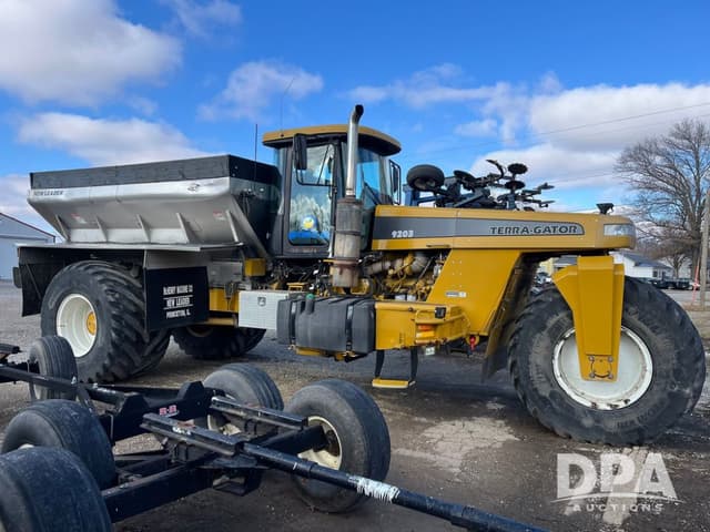 Image of Ag-Chem Terra-Gator 9203 equipment image 1